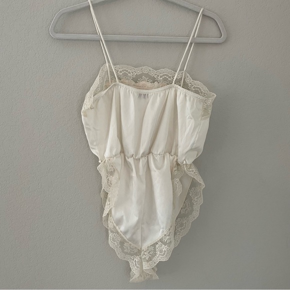 Vintage Gilead Satin Lace Romper Nightie Small Made in USA - Picture 6 of 8